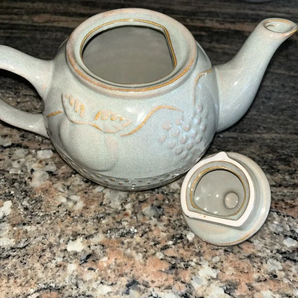 Dolgencorp Grape Vine Stoneware Tea Pot Pottery Raised Fruit Designed - Picture 2 of 5